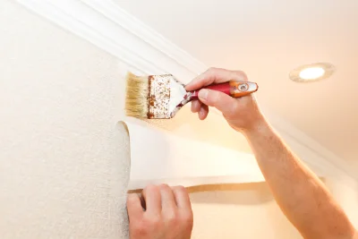 Pose de papier peint à Salles-de-Barbezieux — revêtements muraux et toiles de verre